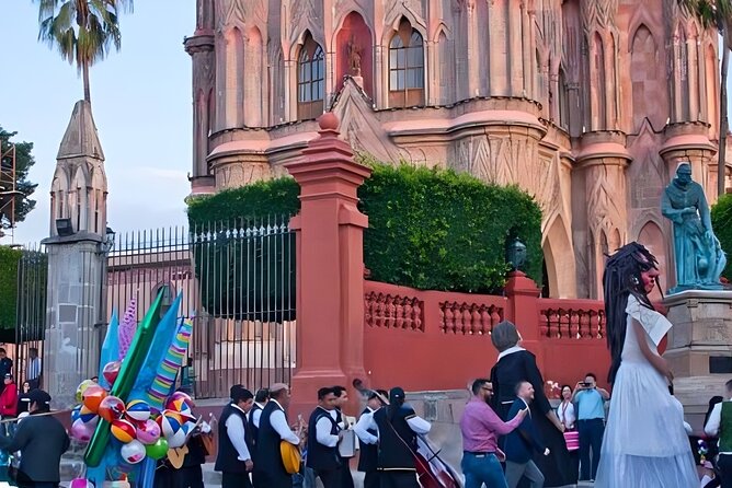 Full Day: San Miguel de Allende - Food reality check: lunch isn’t included, so plan your meal choices