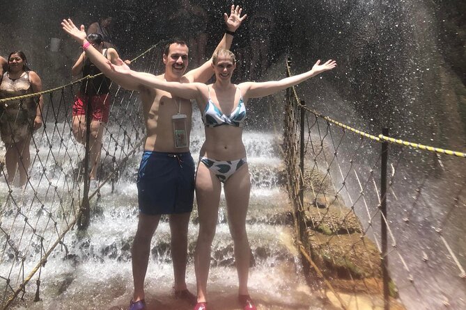 Full-Day Tour to Tolantongo Hot Springs from Ciudad de Mexico - Swimming spots, cave views, and the “cove” feeling