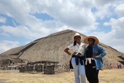 Full tour of Teotihuacán and visit to Mictlan - Climbing the Temple of the Feathered Serpent (and what to expect)