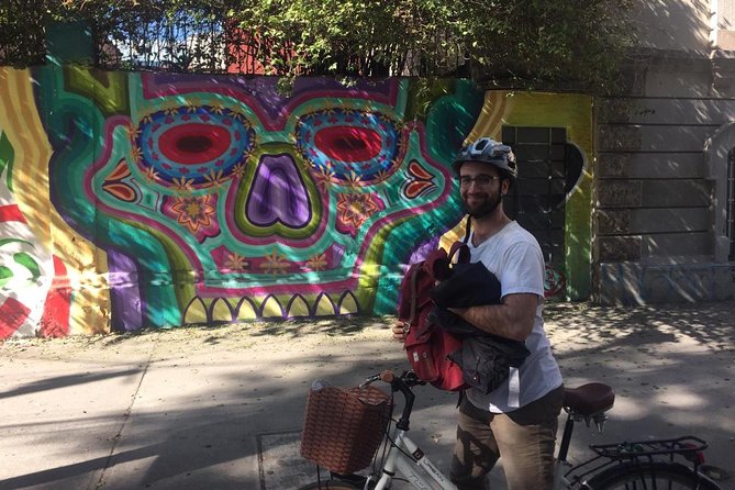 Graffiti & Urban Art Biketour w/ taco stop - Guides can make or break the experience