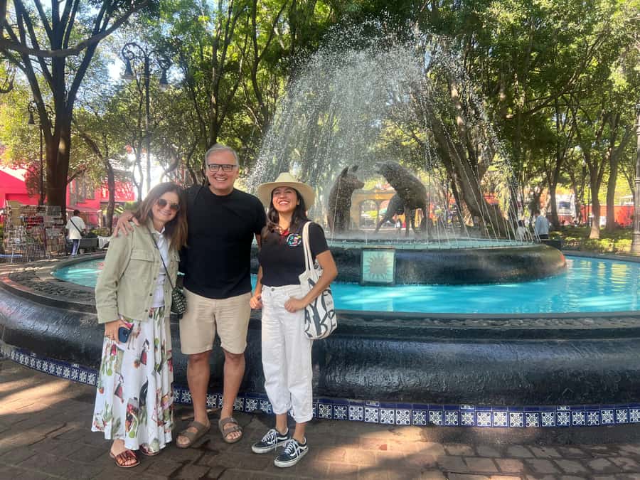 Guided Tour Coyoacan neighborhood and Leon Trotsky Museum - Where to start at the Fuente de los Coyotes (and spotting your guide fast)