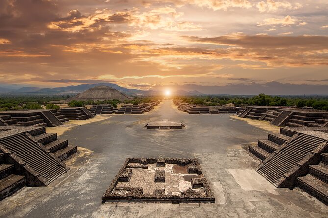 Guided Tour in Pyramids + Transportation + Breakfast in Cueva - Key highlights I think you’ll care about