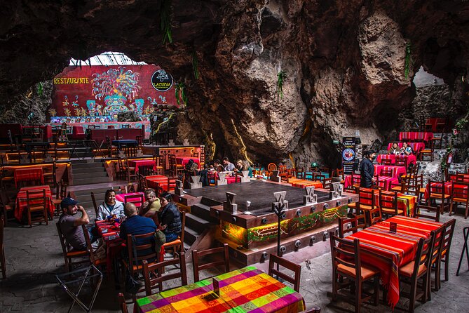 Guided Tour in Pyramids + Transportation + Breakfast in Cueva - What to bring and how to set yourself up for a smooth morning