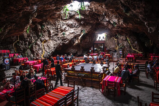 Guided Tour in Pyramids + Transportation + Breakfast in Cueva - Breakfast in La Cueva Teotihuacán: why a cave meal comes before pyramids