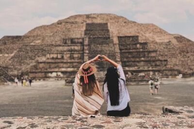 Guided Tour in Teotihuacan with Cave Breakfast and Transportation - Artisan and minerals stop: obsidian, maguey, and certified museum replicas