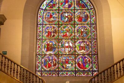 Guided tour of the Basilica of Guadalupe and Museum of Art - Stop 1: Basilica de Santa Maria de Guadalupe—big architecture, clear story points