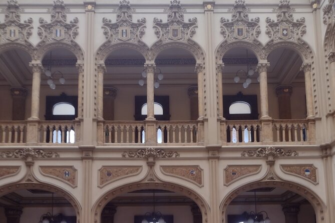 Historic center walking tour through time and space - A tight, smart route through Mexico City’s Centro Histórico