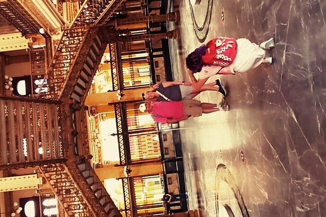 Historic center walking tour through time and space - Museo Nacional de Arte and Palacio de Minería: the city shifts gears