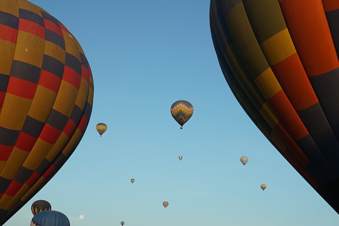 Hot Air Balloon Ride and Teotihuacan Pyramids Excursion - The small group advantage (and what it means for you)