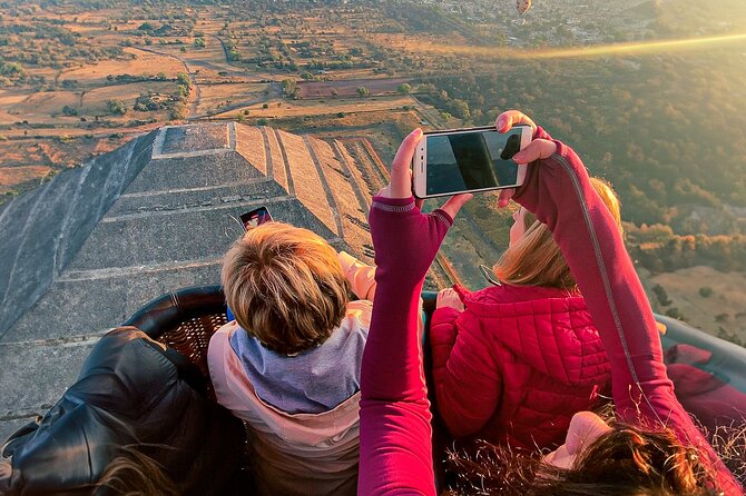 Hot Air Balloon Rides in Teotihuacan with Breakfast - Quick highlights before you go