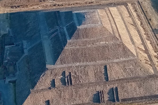Hot Air Balloon Tour in Teotihuacan from Mexico City - The balloon flight: seeing Teotihuacan from the sky