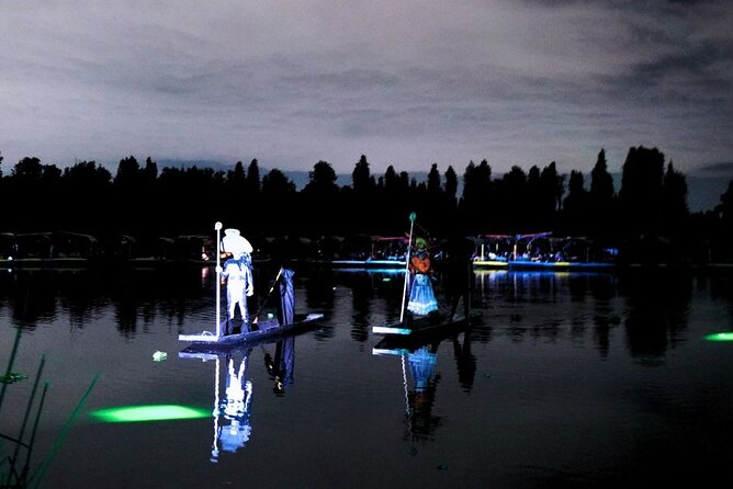 Legendary Day of the Dead Night Show in Xochimilco - Stop 2: The Xochimilco Canal Part and the Reforma Transfers