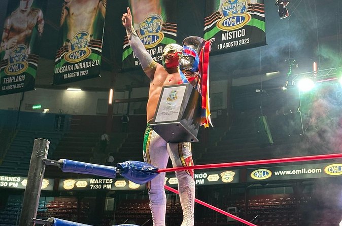 Live Wrestling from the Best Area of the Arena Mexico - Seats and photos: where you’ll feel the action