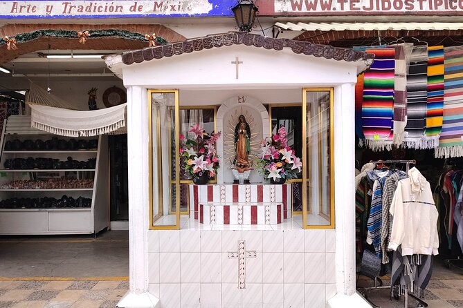 Markets private tour: La Ciudadela, Sonora, San Juan & Lagunilla - Stop 3: Centrina Café for a Coffee or Hot Chocolate Reset