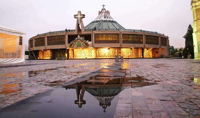 Mexico City: Basilica of Our Lady of Guadalupe Tour - Entering the Basilica complex: guided visit plus your hour to choose your moment