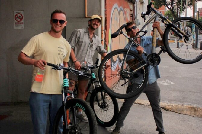 Mexico City Bike Rental - Angel of Independence Area - Things to consider: deposits, weather, and the no-insurance part