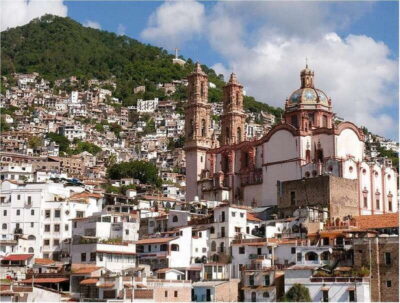 Mexico City: Cacahuamilpa Caves and Taxco Small-Group Tour - Lunch in Taxco and the Cable Car for City Views