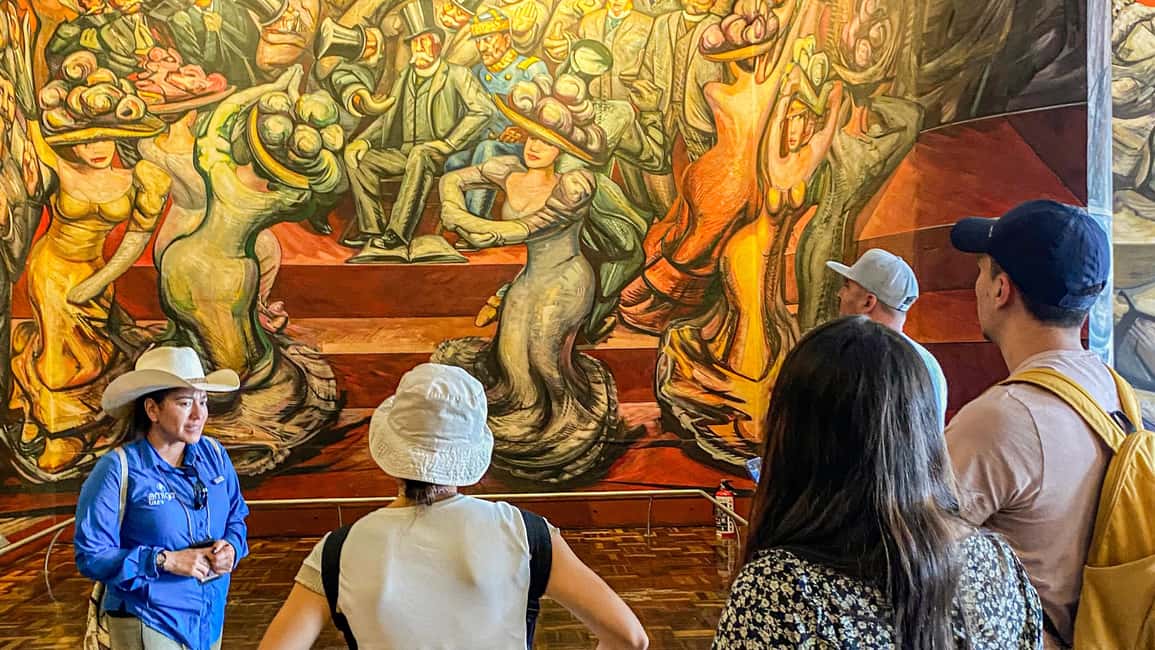 Mexico City: Chapultepec Castle After-Hours Guided Tour - Photography and what to pack for a smooth after-hours visit