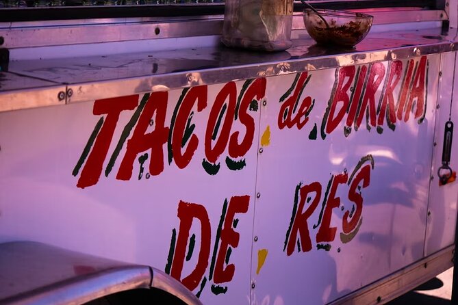 Mexico City Confidential Food Tour - The tastings and drinks: expect snacks, but plan for more booze than food