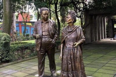 Mexico City Coyoacán, Frida Kahlo Exploration Game and Tour - The Questo app: your guide, your map, and your back pocket