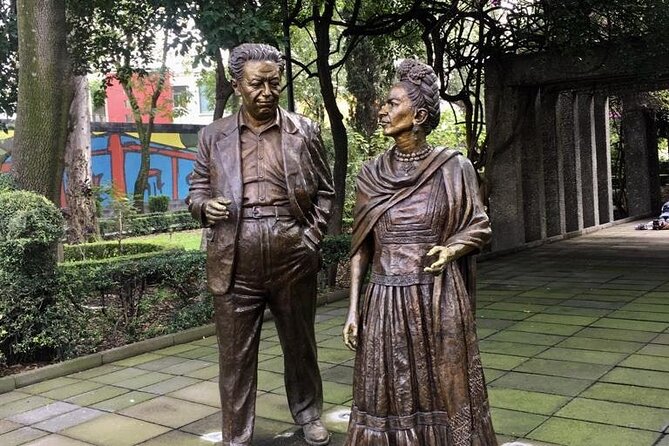 Mexico City Coyoacán, Frida Kahlo Exploration Game and Tour - The Questo app: your guide, your map, and your back pocket