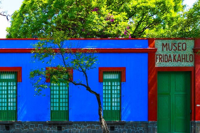 Mexico City (Coyoacan) Scavenger Hunt and Sights Self-Guided Tour - Casa Azul: the photo-and-question combo that keeps you moving