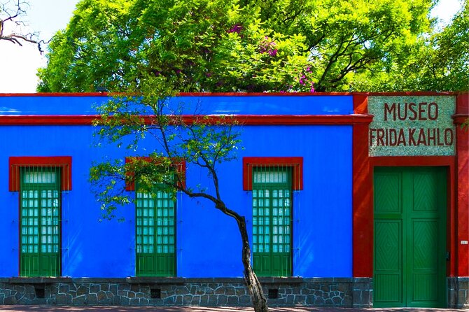 Mexico City: Coyoacan Tacos Tour & Optional Frida Kahlo Museum - Tacos al pastor and torta de milanesa: the main event