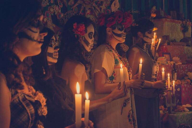Mexico City: Day of the Dead Tour - Entering the cemetery and altars: what you should look for