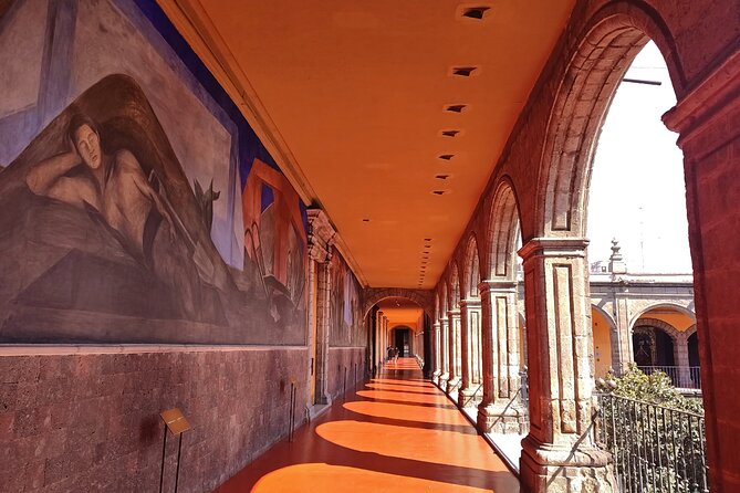 Mexico City Downtown Centro private tour+ Palacio de Bellas Artes - Taqueria Arandas: tacos and flavored water as a planned reset