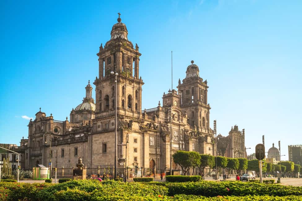 Mexico City Downtown Highlights Private Walking Tour - Walking-smart tips for a 2-hour downtown route