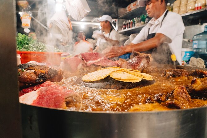 Mexico City evening street taco tour - Narvarte at 7 pm: why this part of Mexico City works