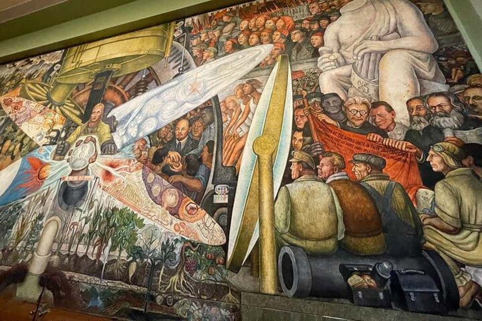 Mexico City: Exclusive Tour of Palacio de Bellas Artes - Who this tour suits best