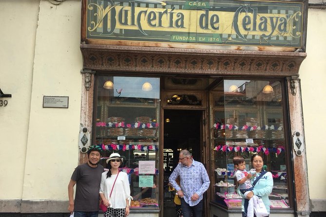 MEXICO CITY FOOD TOUR: flavors on two wheels - Pedaling logistics: helmets, pace, and what to wear