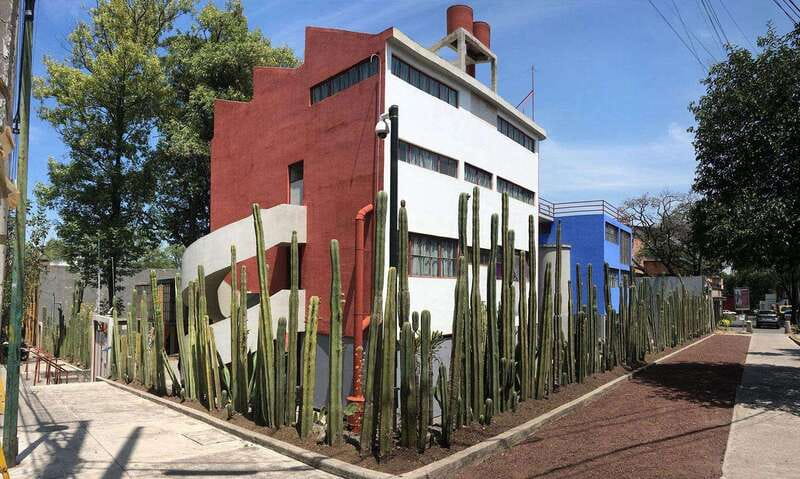 Mexico City: Frida Kahlo-Diego Rivera Studio House Tour - Walking the studio house with Abe’s art-history guidance