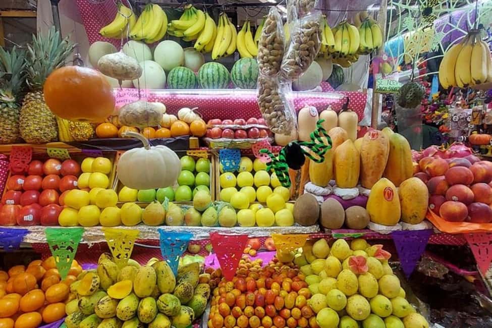 Mexico City: Guided Bike Tour of Culture and Local Taste - Mercado de Medellín: The Food Stop That Turns a Ride Into a Meal
