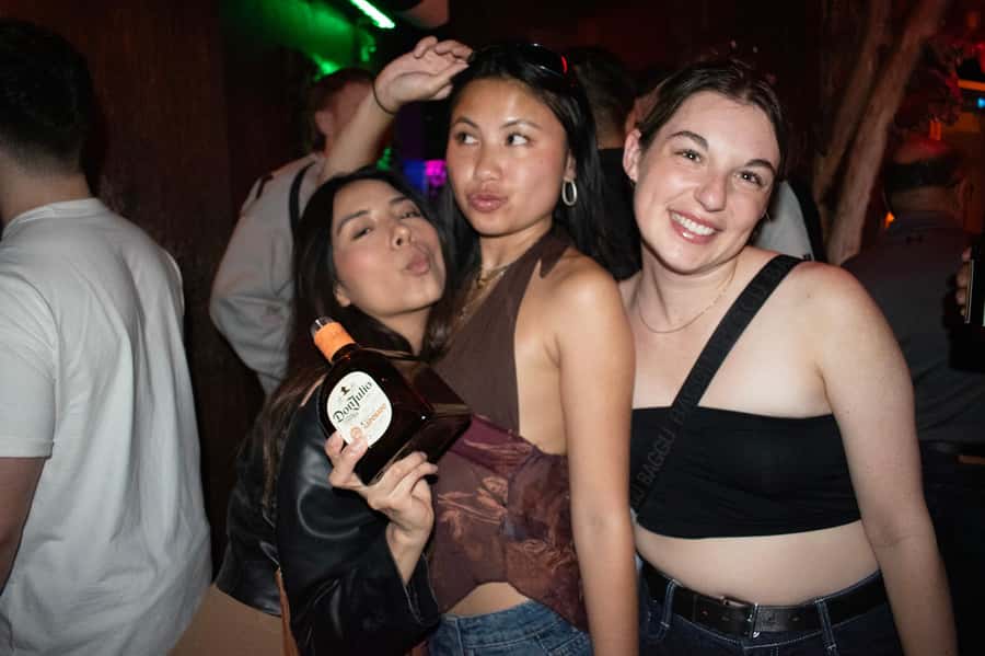 Mexico City: Guided Pub Crawl with Party Games - Walking logistics: staying together without stress