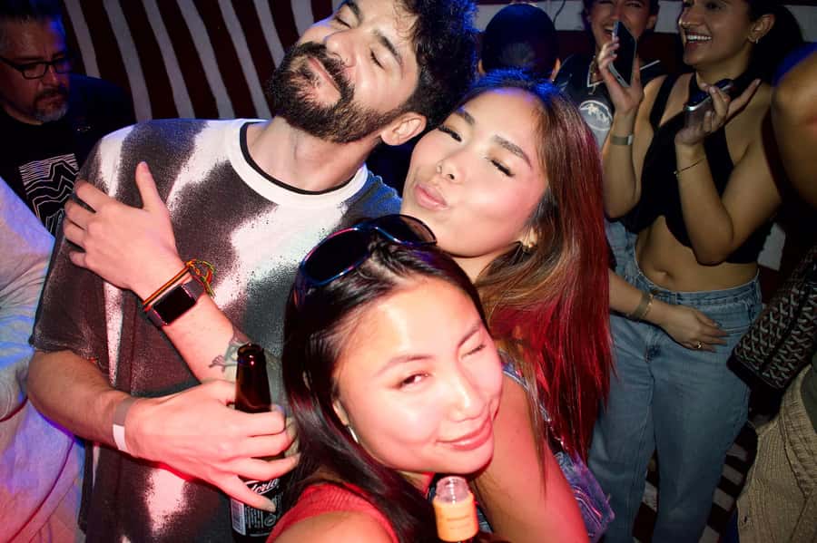 Mexico City: Guided Pub Crawl with Party Games - Who should book, and who should skip