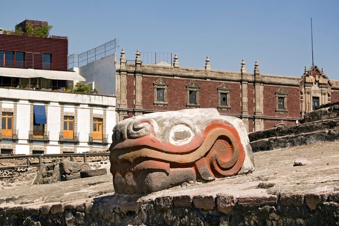 Mexico City (Historic Centre) Scavenger Hunt and Self-Guided Tour - Palacio Nacional: Learning Without a Lecture