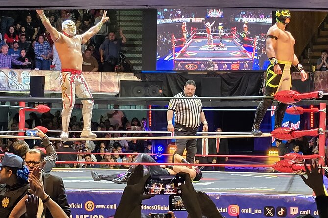 Mexico City Lucha Libre with Hotel Pickup - Getting there: hotel pickup, meeting point, and what to expect timing-wise
