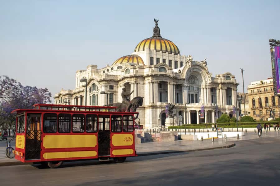 Mexico City: Mexico Tram, Iconic Landmarks, and Legends - Legends from Tenochtitlán to modern Mexico, told on board