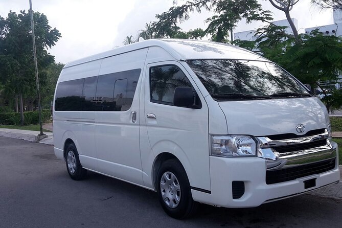 Mexico City Private Airport Transfer - Where to Meet the Staff: Terminal 1 and Terminal 2 Door Numbers