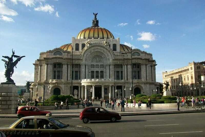 Mexico City: Private custom tour with a local guide - A Guide Who Can Explain What You’re Looking At (Including Murals)