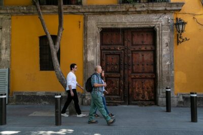 Mexico City: Roma & Condesa Private & Personalized Walking Tour - The Start at Fuente de Cibeles: Setting the Tone in Roma Norte