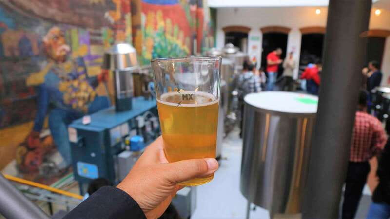 Mexico City Tasting Tour and Craft Beer Experience - Meeting at Reforma 222 and How the Bus Timing Feels