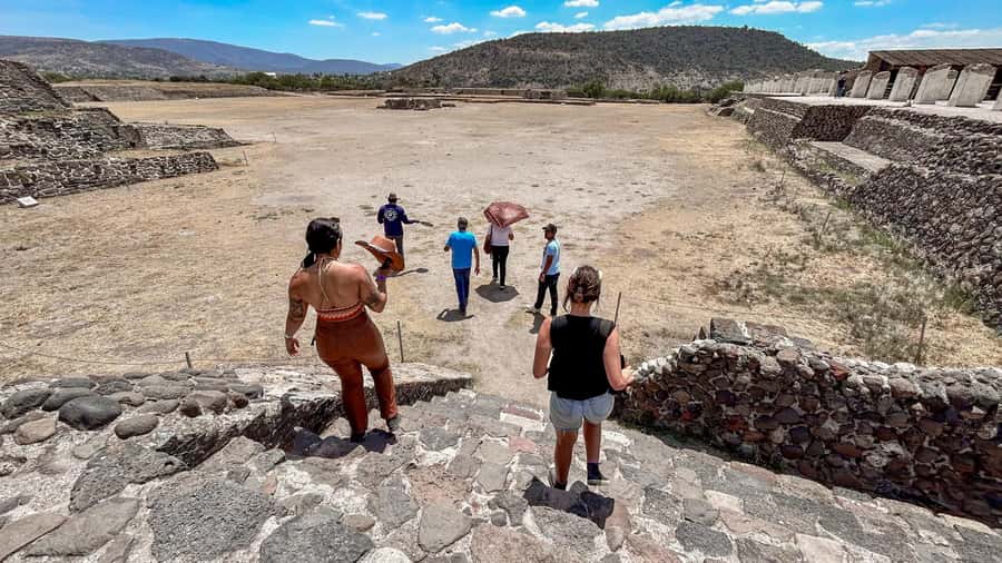 Mexico City: Teotihuacan Early Access & Tula Private Tour - Lunch timing: plan for food not included, not a crisis