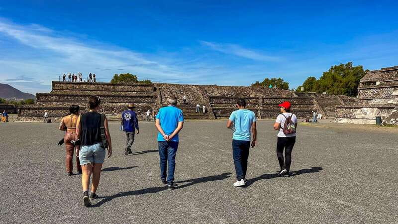Mexico City: Teotihuacan First Entry Tour with Expert Guide - The Obsidian Workshop: From Volcanic Stone to Art