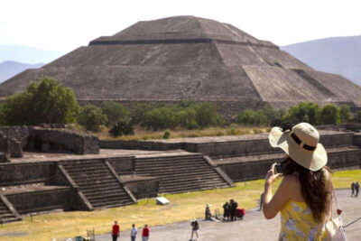 Mexico City: Trip to Teotihuacan Pyramids & Guadalupe Shrine - Teotihuacan’s Avenue of the Dead: what you’ll actually see