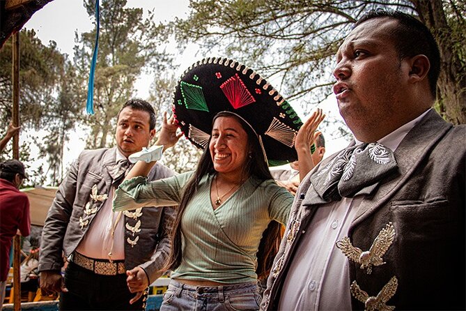 Mexico City: Xochimilco, Coyoacán and University City Tour - Language expectations and timing: the two real-world variables