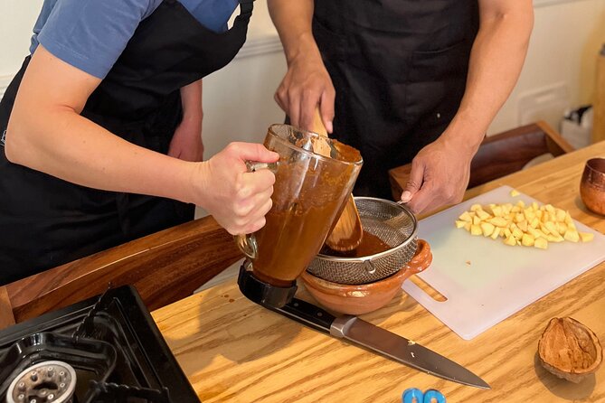 Multi-Variety Mole Class in a Condesa home or art gallery rooftop - Dietary Needs, Cats, and a No-Elevator Reality Check