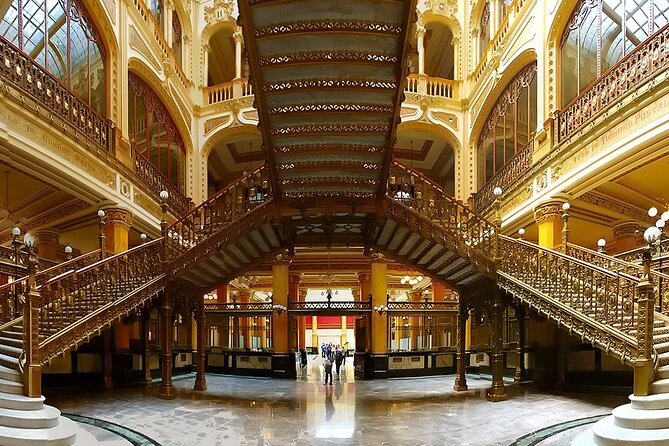 Must-see Buildings & Palaces of Mexico City - Palacio Postal (Correo Mayor): gold interiors and design that feels regal